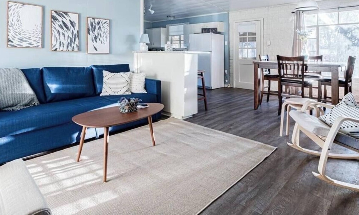 Oatmeal Cabin | Lake Travis Cabin | Swim Cove + Wine Trail Stay