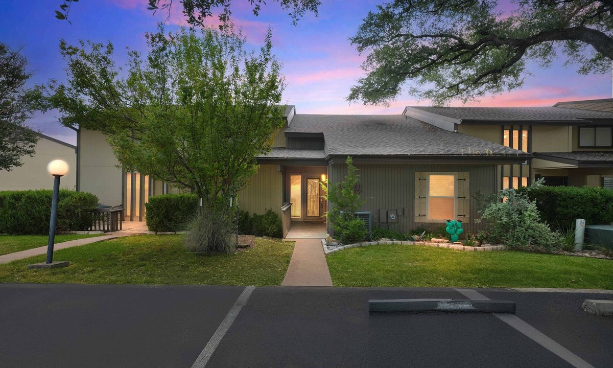 Point Venture House | Lake Travis Waterfront Townhome w/Stunning Views