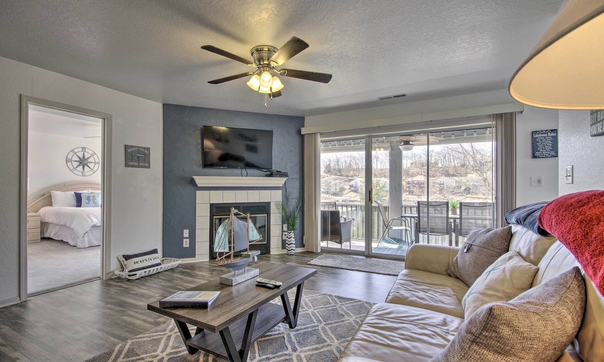 Village of Four Seasons Condo | Lake-View Patio, Pool Access! Regatta Bay Condo