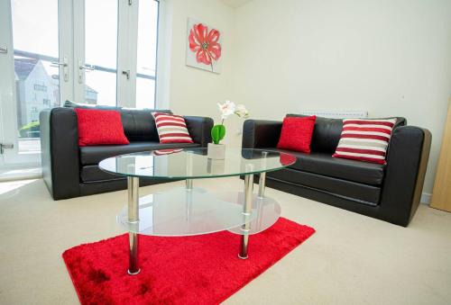 Northampton Apartment | Lake View Apartment