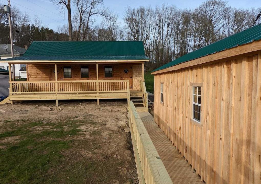 Black Creek House | Lake View Cabins