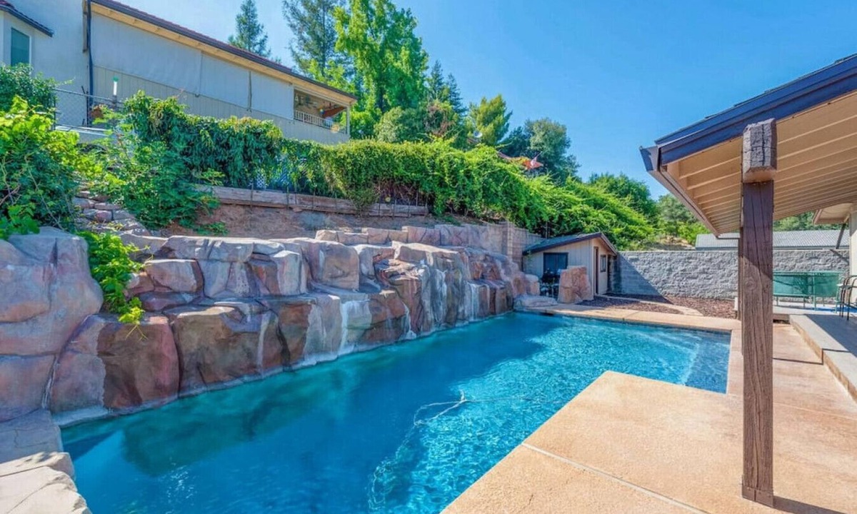 Oroville East House | Lake View & Cascading Waterfall Pool