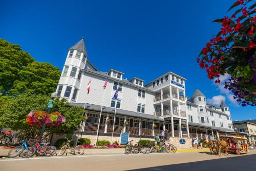 Mackinac Island Hotel | Lake View Hotel