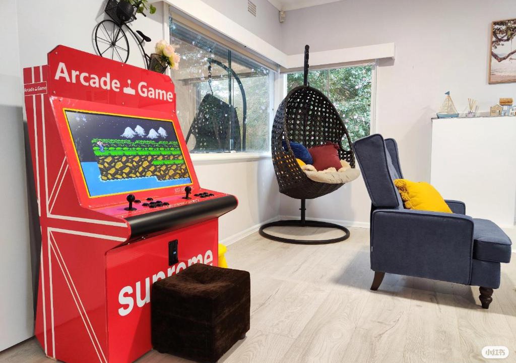 Gosford House | Lake View House entire house