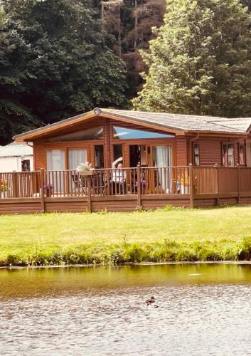 Dunbar Resort | Lake View Lodge