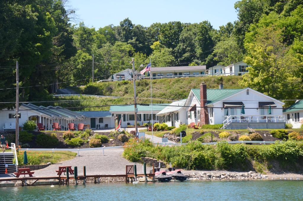 Cooperstown Hotel | Lake View Motel
