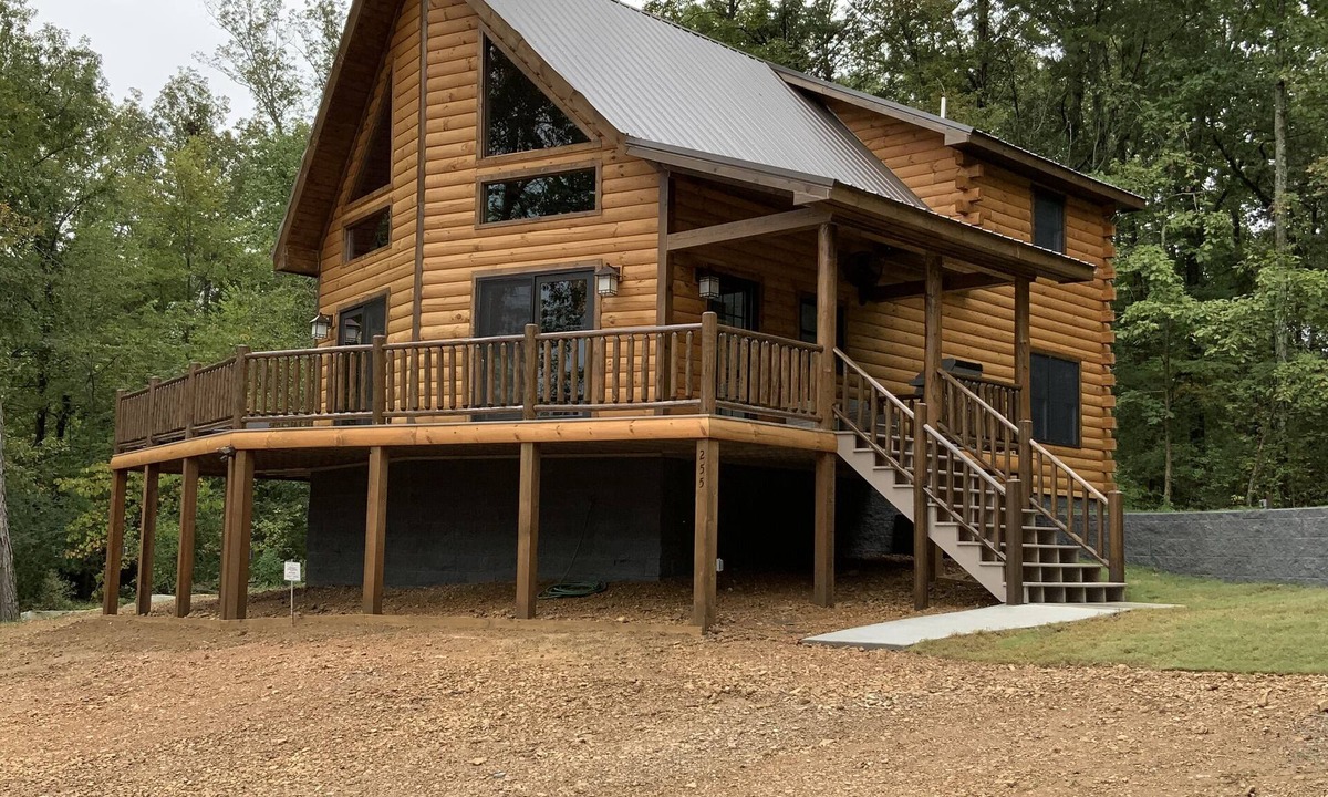 Guntersville House | LAKE VIEW Perfect family getaway, fishing spot or retreat 3 mi to City Harbor