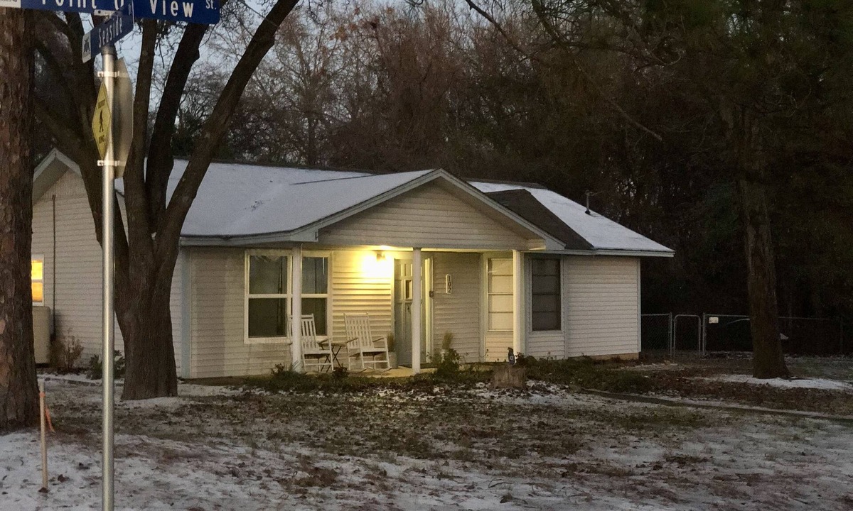 Mabank House | Lake View Point /Cedar Creek Reservoir