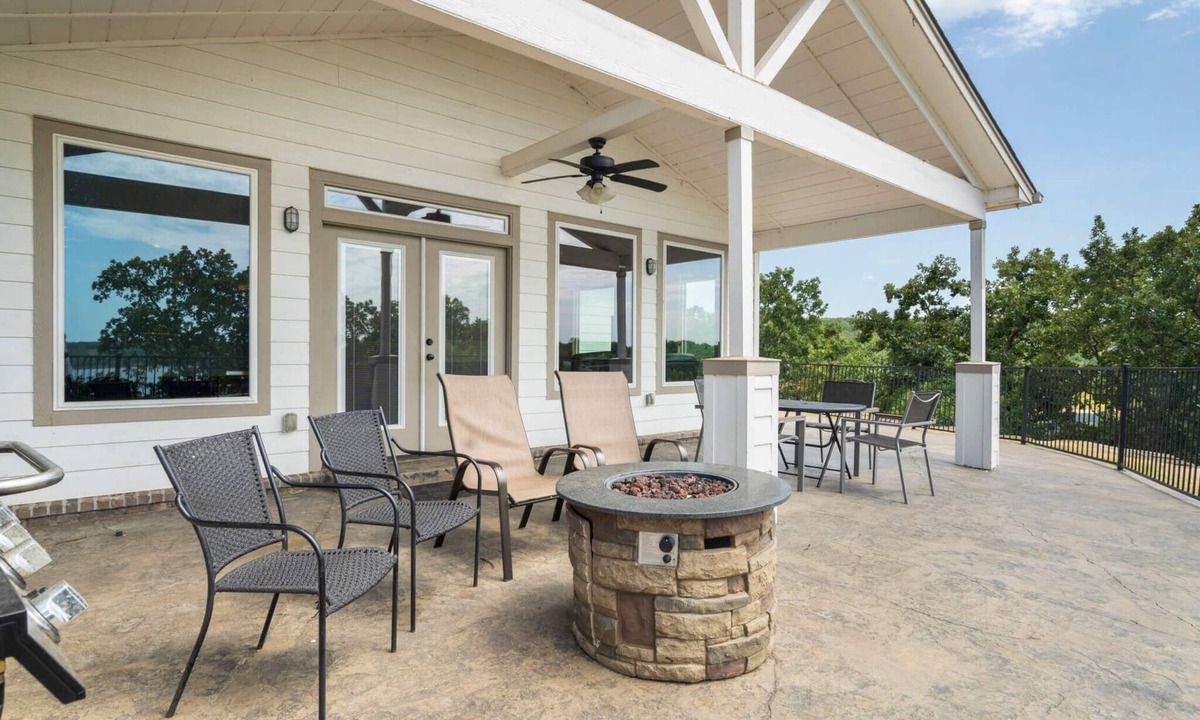 Sperry Cottage | Lake View Retreat at CrossTimbers Marina