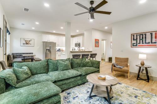 Lone Star House | Lake-View Retreat w/Games & Yard in Daingerfield