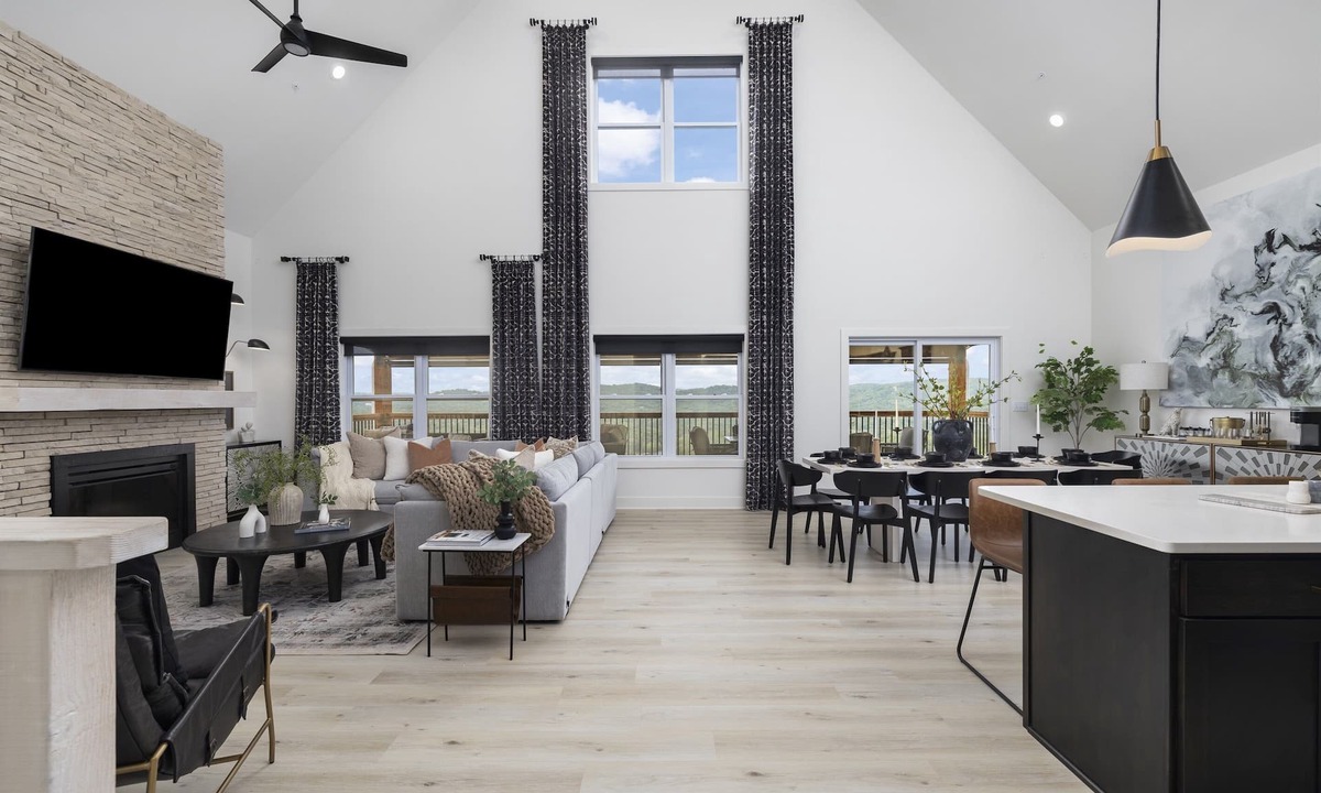 Indian Point House | Lake Views, Hot tub, comm pool, pet friendly!