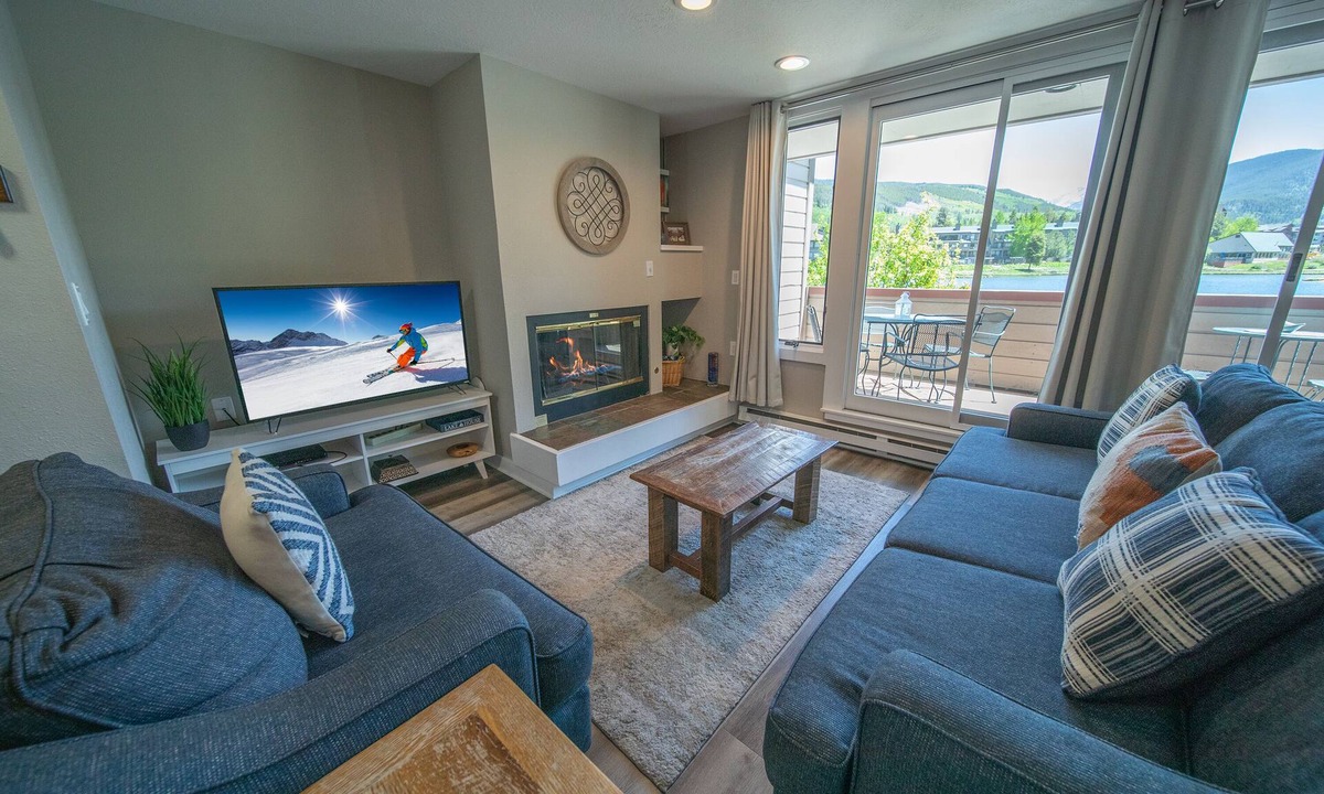 Lakeside Village Condo | Lake Views, Upscale Condo with Pool/Hot Tub