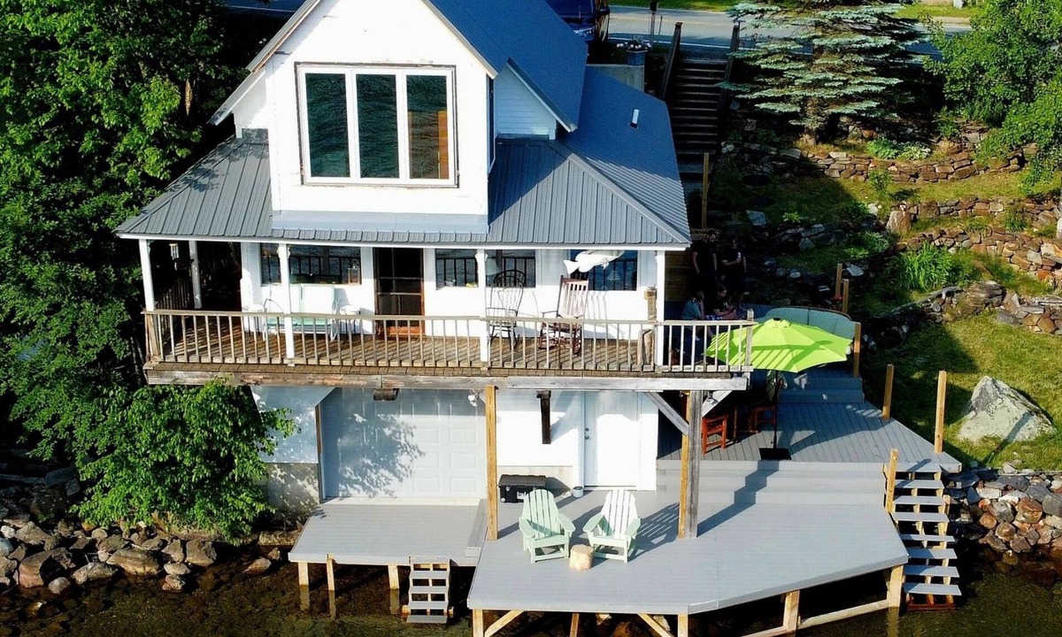 Orleans Cottage | Lake Willoughby Waterfront Cottage