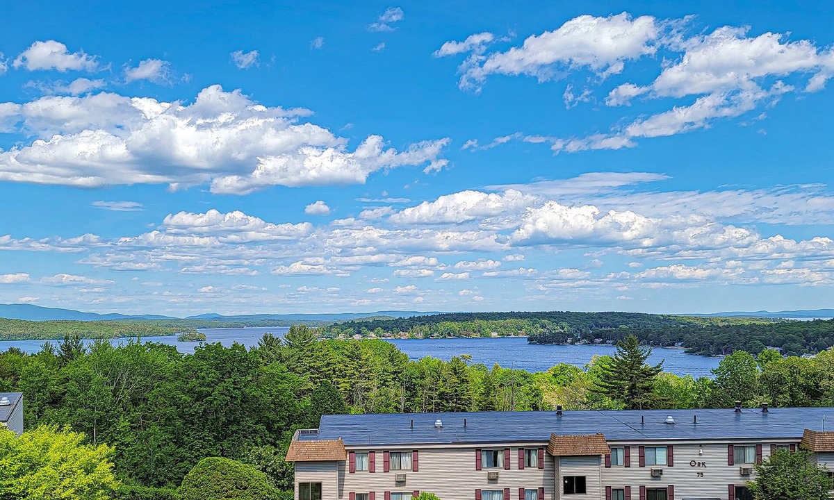 Weirs Beach Condo | Lake Winni Haven: 3BR Condo, Deck, Full Kitchen