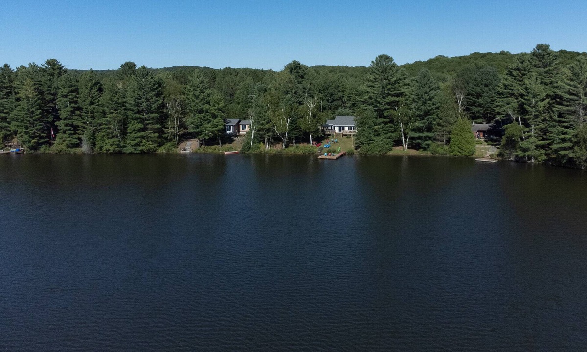 Dysart et al Cottage | Lakefront, Amazing view Cottage beside Haliburton city