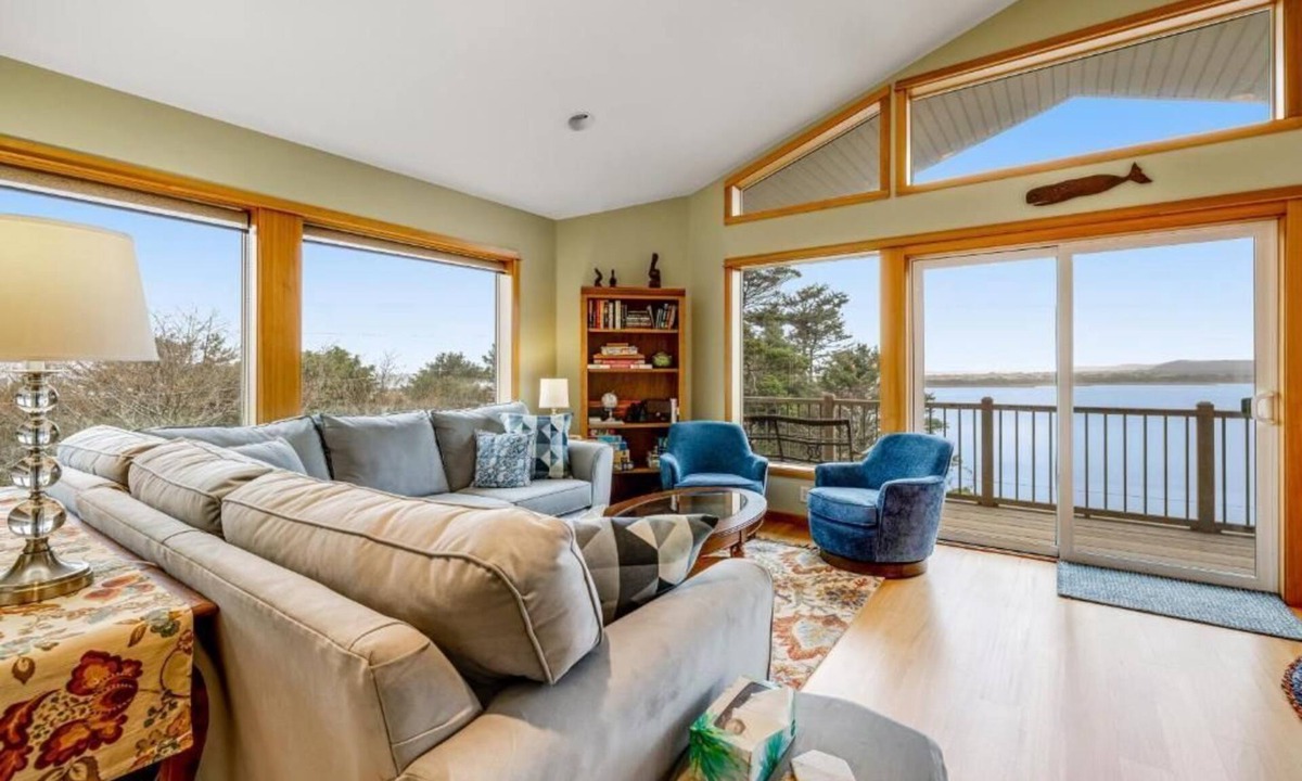 Cape Meares House | Lakefront Beach Escape | Walk to Cape Meares Beach