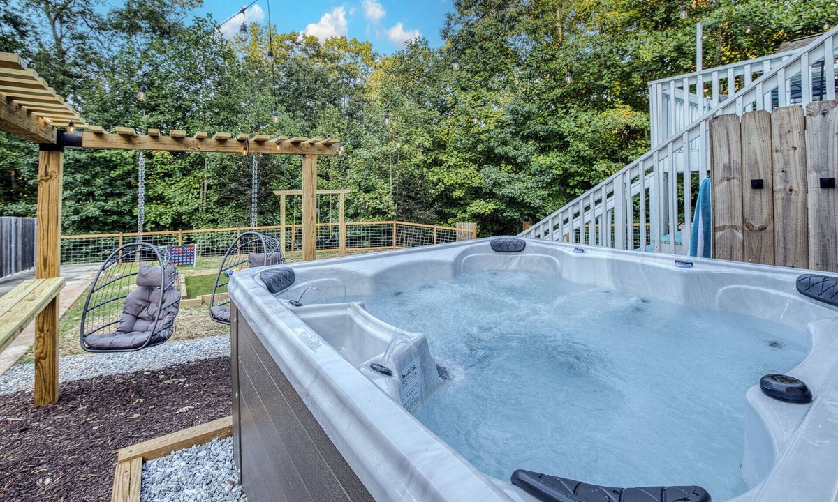 Gainesville House | Lakefront, Boat Dock, Game Room, Backyard Oasis