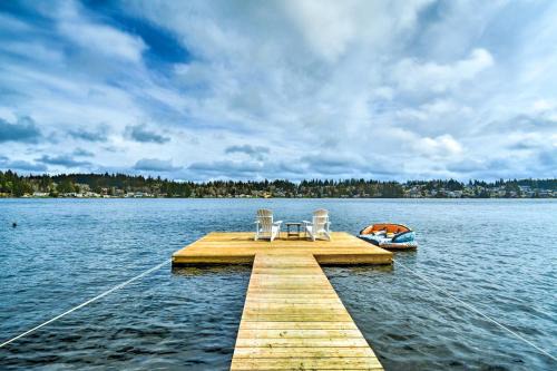 West Hills House | Lakefront Bremerton Vacation Rental with Deck!