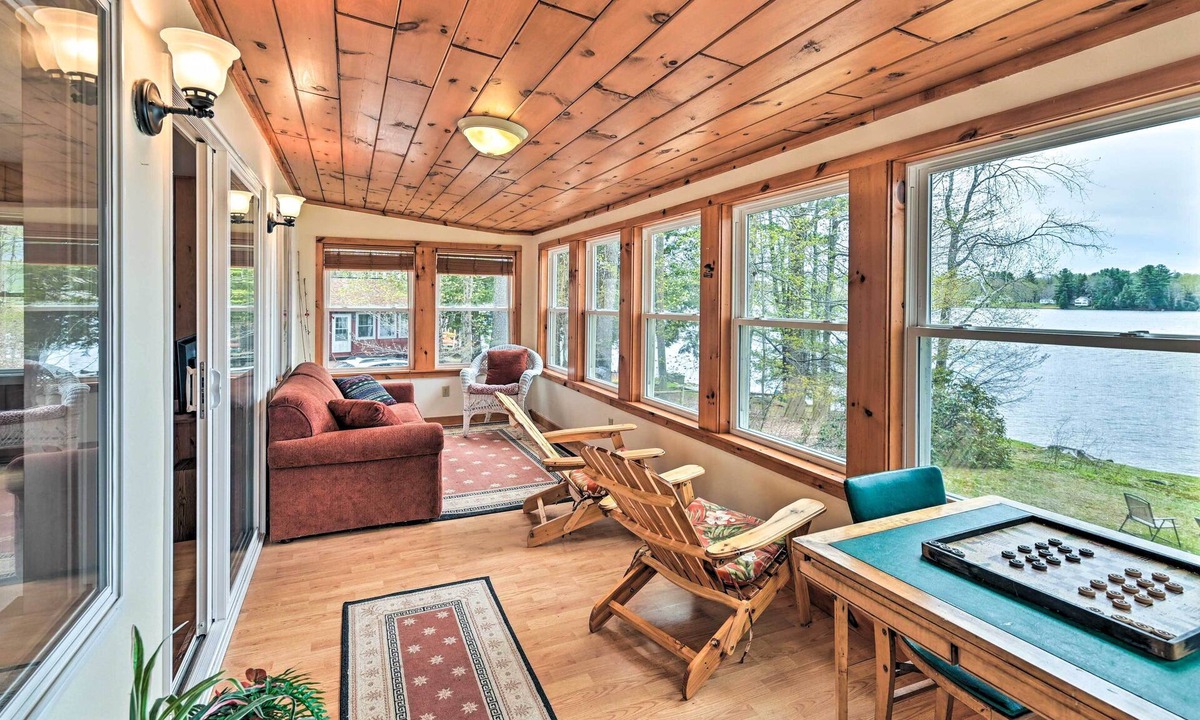 Broadalbin House | Lakefront Broadalbin Getaway w/Deck + Kayaks