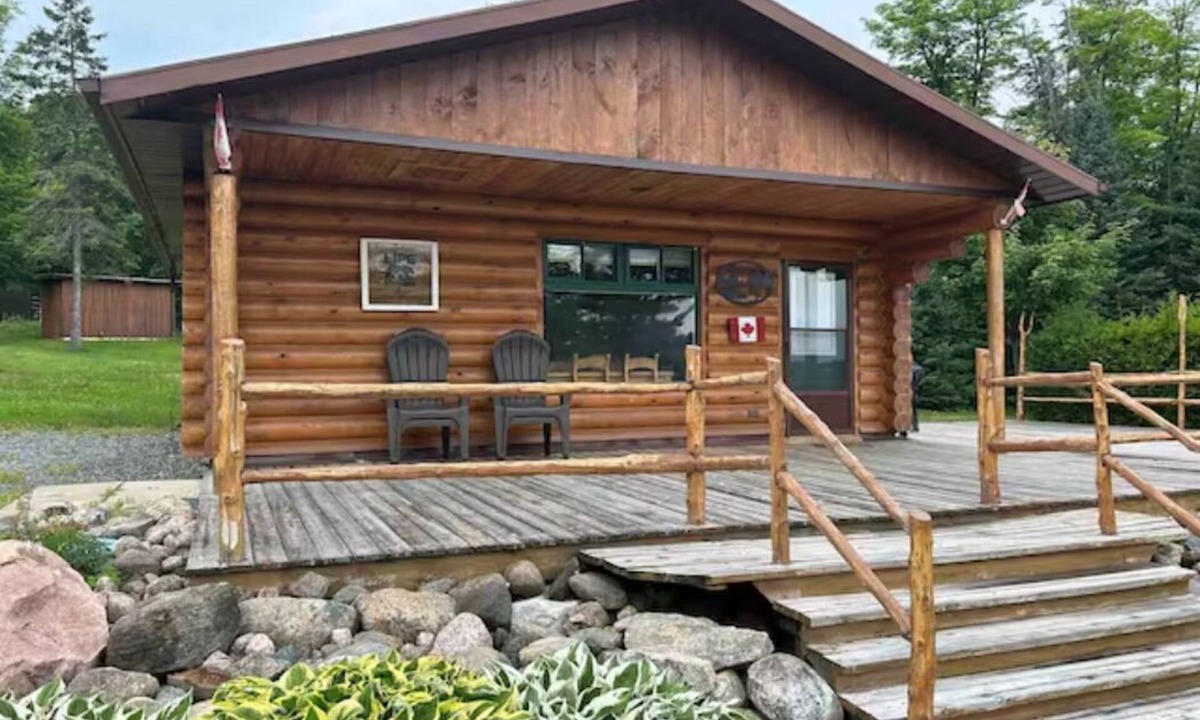 Rye Cabin | Lakefront Cabin #2 - 4 Season - Sleeps 7
