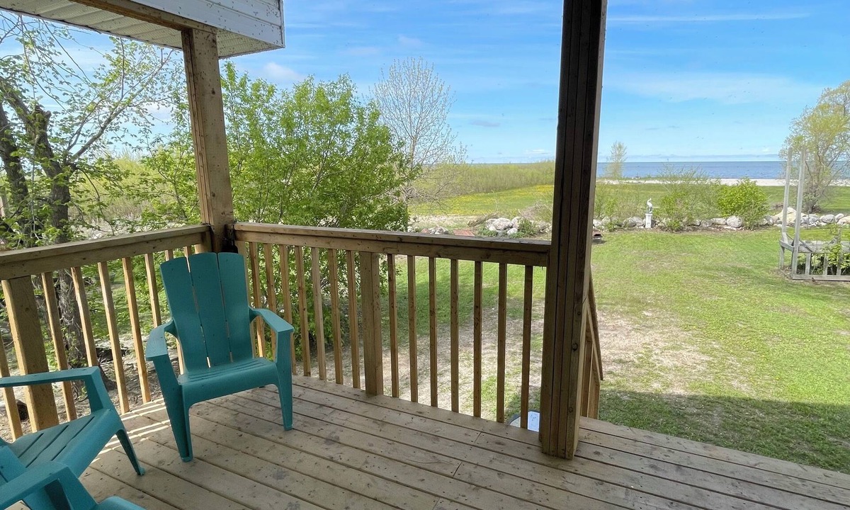 Saint Laurent Cabin | Lakefront Cabin