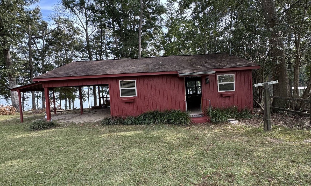 Abbeville Cabin | Lakefront cabin