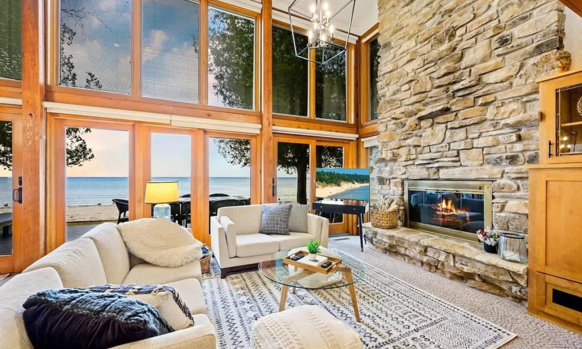 Baileys Harbor House | Lakefront cottage w/sand beach & waterfront deck