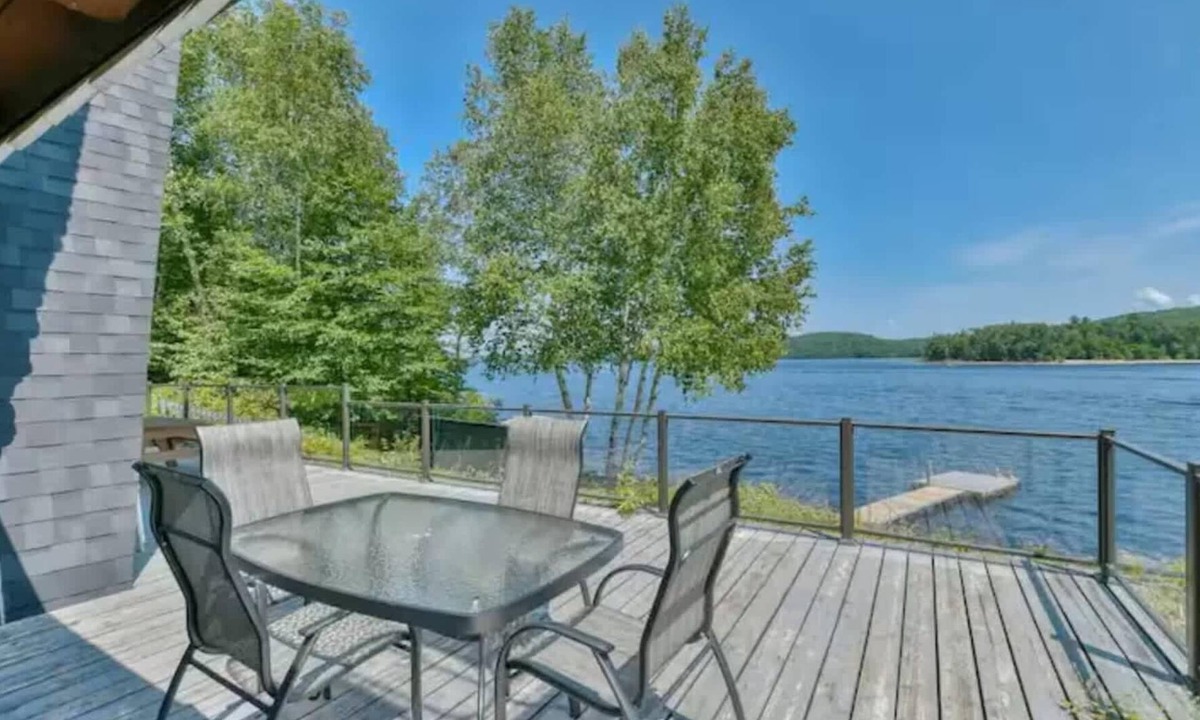 Grand-Remous Ski Chalet | Lakefront Cottage: Private Dock & Panoramic Views