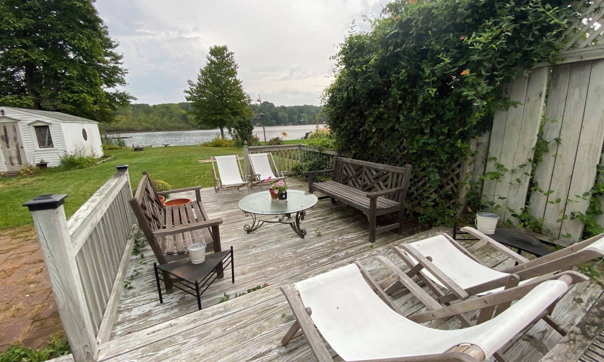 Guilford Cottage | Lakefront Cottage 🕊 quiet