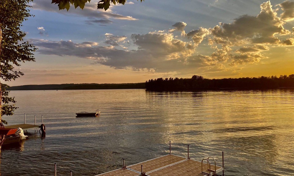 Winthrop Cabin | Lakefront Cottage - sleeps 6 - 2 baths