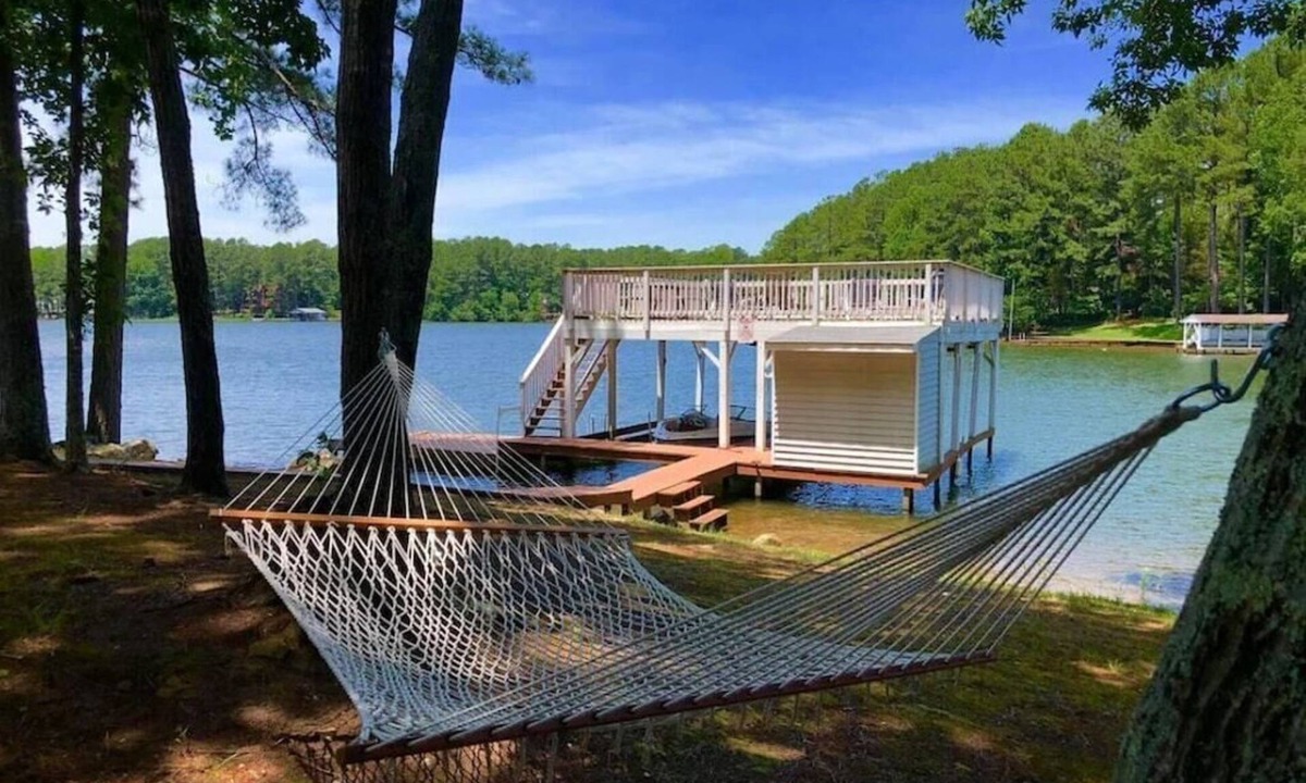 Henrico House | Lakefront, Family/Pet Friendly, Flat Lot