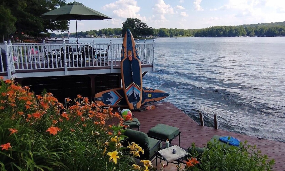 Clymer House | Lakefront Four Seasons Home ~ Magnificent Views > Swim.Ski.Golf.Hike .RELAX.!