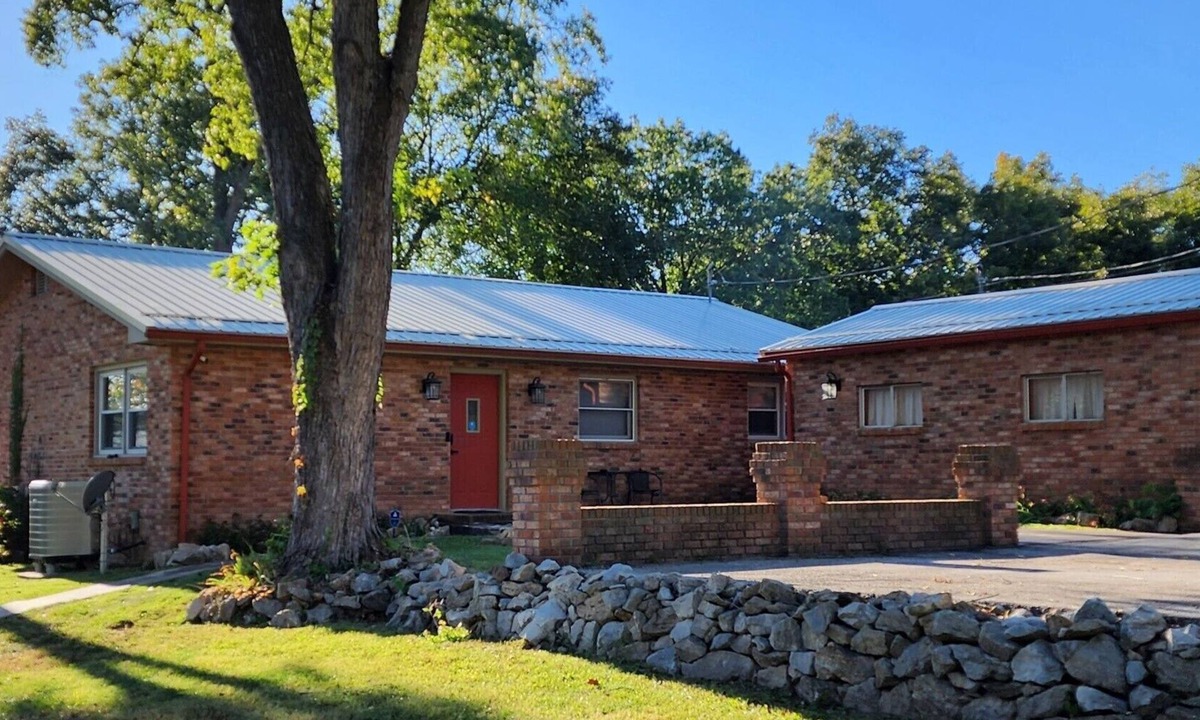 Warsaw House | Lakefront Gem! Relaxing Ozark Oasis on a Quiet Cove with Private Dock