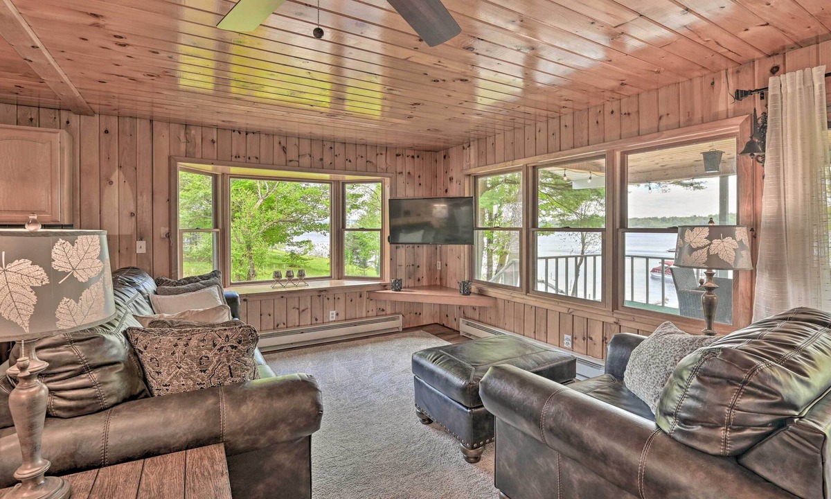 Gloversville Cottage | Lakefront Gloversville Home w/Beach + Dock!