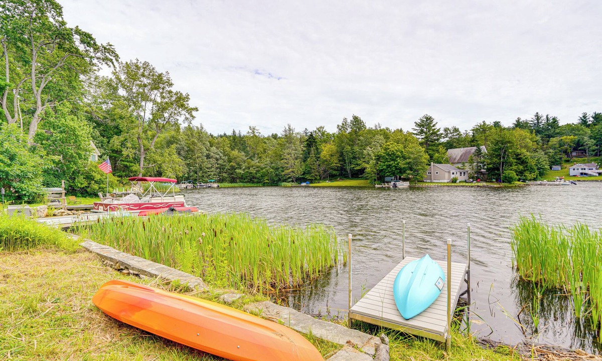Hinsdale House | Lakefront Hinsdale Home ~ 10 Mi to Pittsfield!