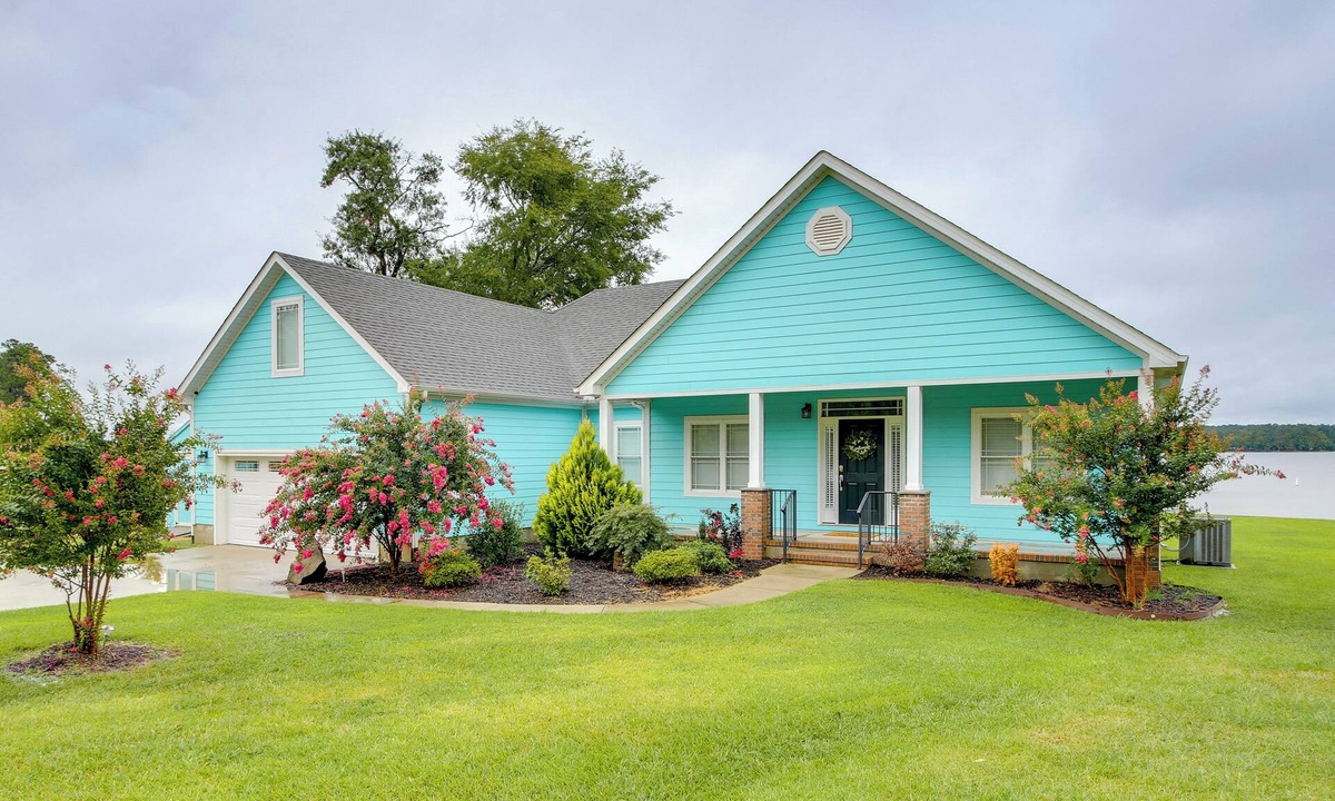 Cross Hill House | Lakefront Home w/Hot Tub & Dock in Cross Hill!