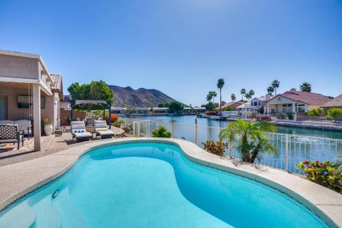 Arrowhead Lakes House | Lakefront Home w/Outdoor Oasis in Glendale!