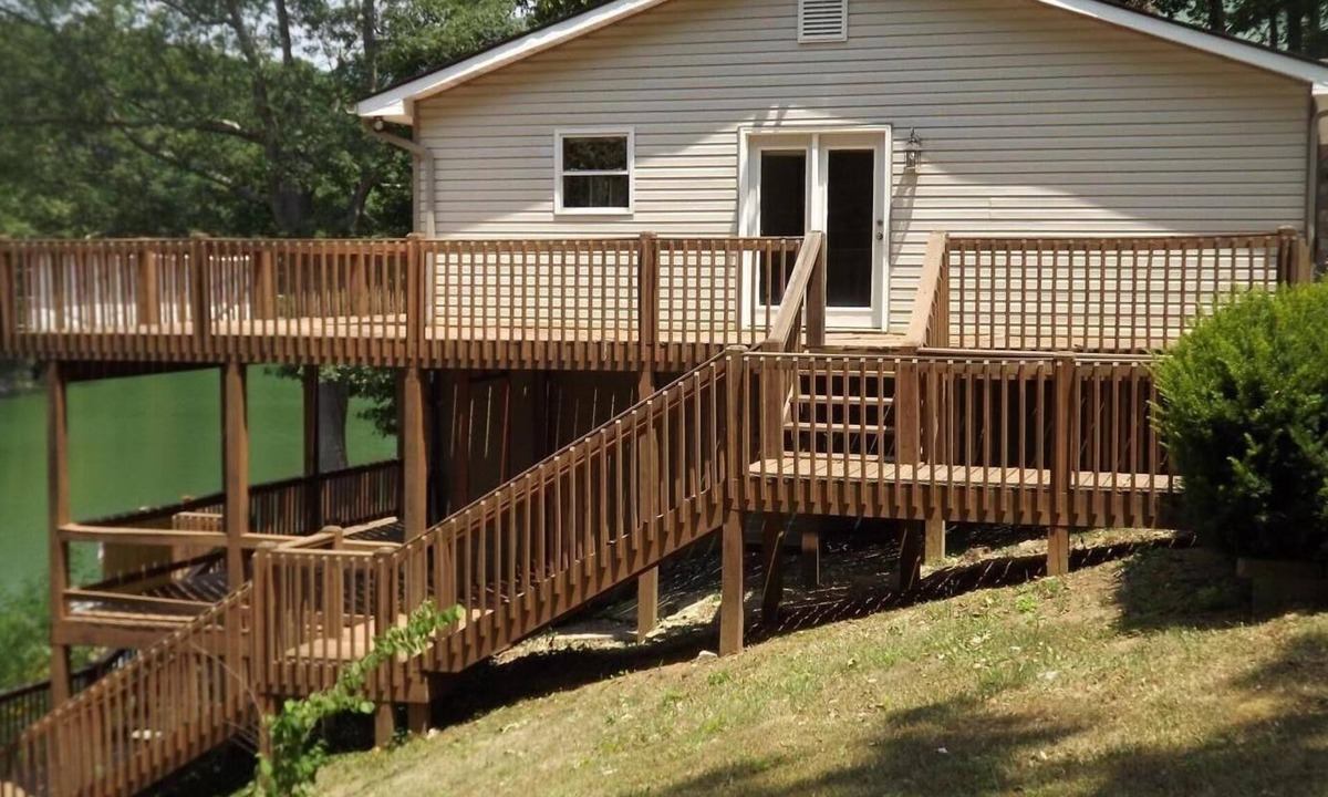 Speedwell House | Lakefront Home with Covered Slip and Dock Booking 2026 Season!