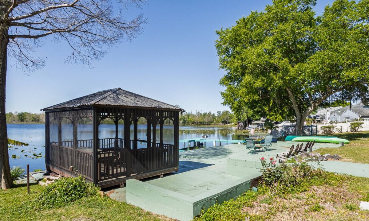 Casselberry House | Lakefront House | Kayak | Fish | Grill