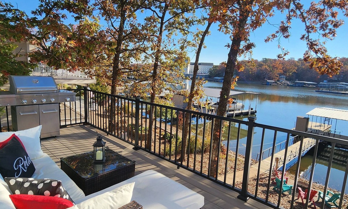 Osage Beach House | Lakefront House w/Private Dock in a Protected Cove -Swim, Kayak, Fish! MM20