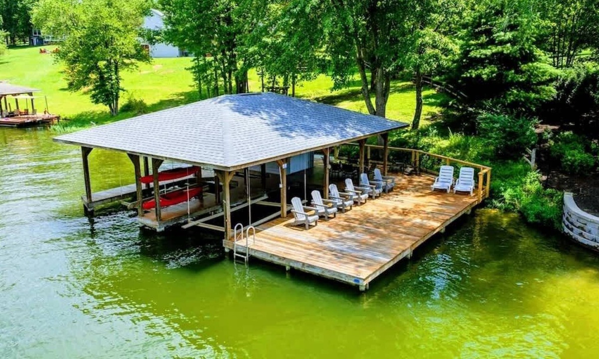 Mineral House | Lakefront Lake Anna Blue Sails - Waterfront