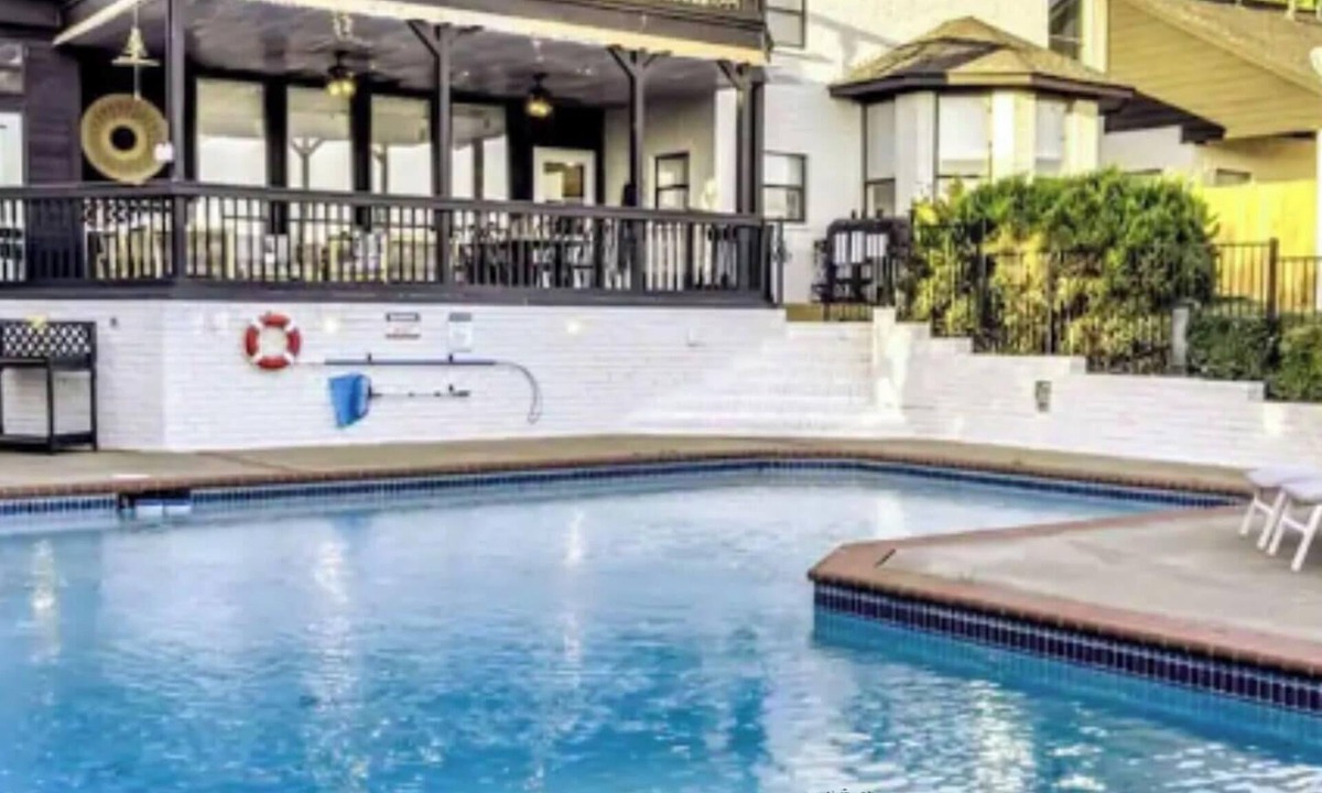 Rowlett Villa | Lakefront Luxe 6BR/4.5B Home with Pool & Hot Tub
