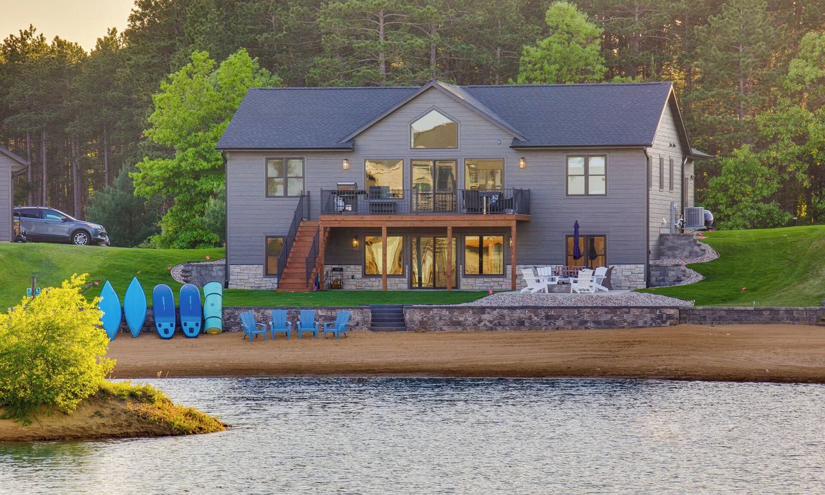 New Lisbon House | Lakefront Luxury - 1 MI to Buckhorn Boat Landing