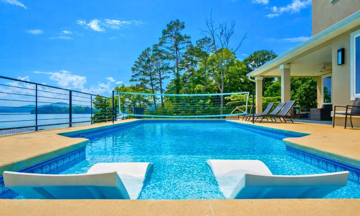 Hot Springs House | Lakefront Luxury | Pool | Hot Tub | Fire Pit | 5BR