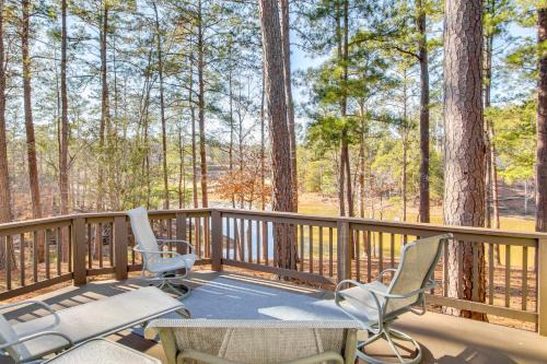 McCormick House | Lakefront McCormick Gem Deck and Golf Course Views