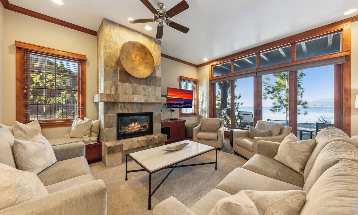 Sierra Shores Condo | Lakefront Modern Luxury w/Hot Tub, Fireplace, Walk to Dining | PEAK SS1