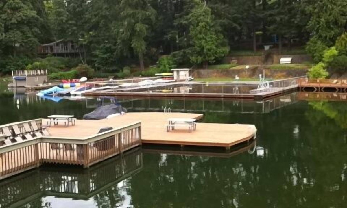 Lakewood Condo | Lakefront Modern with a beautiful view!