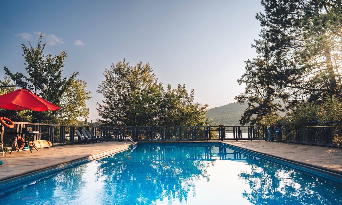 Lac Superieur Village Condo | Lakefront, Mountain View - Resort Loft