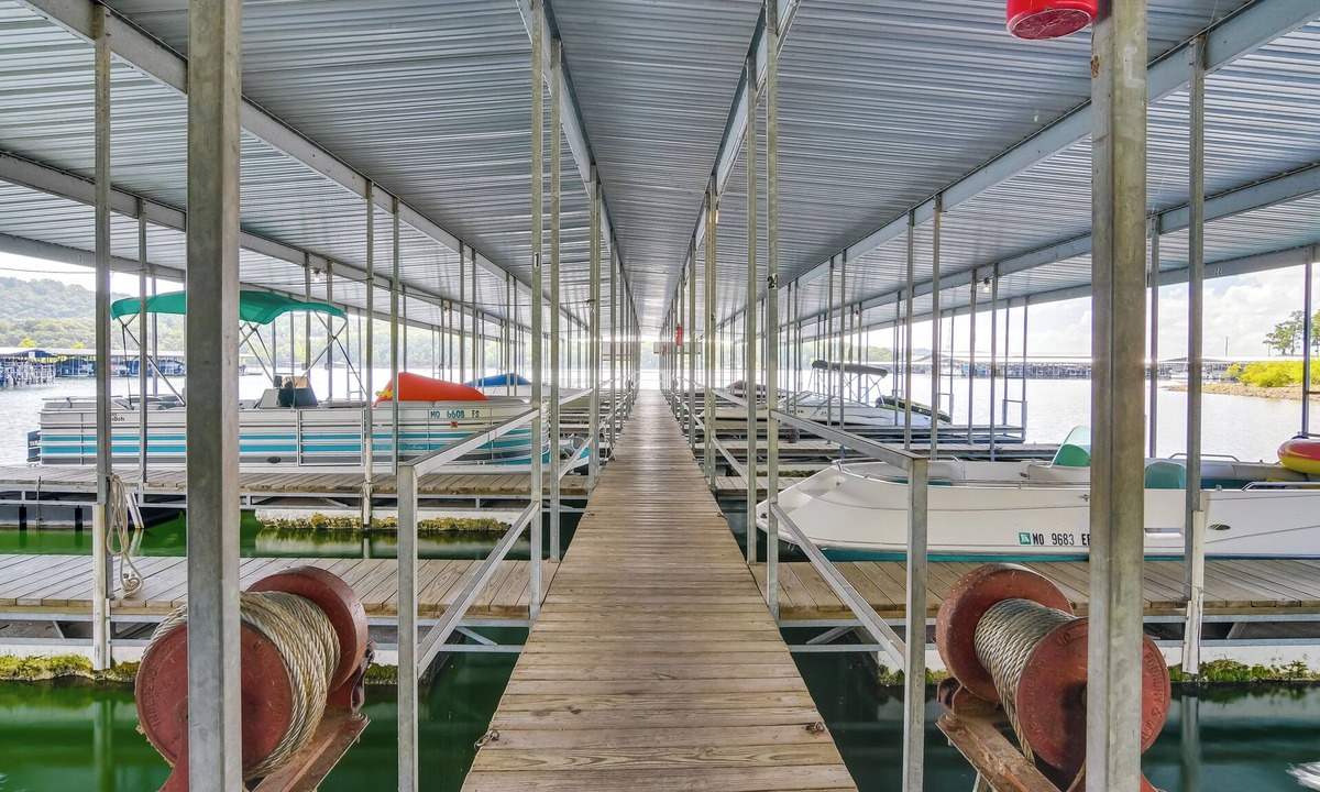 Kimberling City Cottage | Lakefront Oasis: Boat Slip, Kayaks & Outdoor Pool