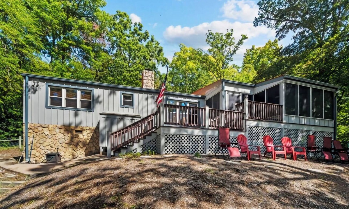Clarksville House | Lakefront Oasis with Private Cove, Dock, and Dark Sky Nights on Kerr Lake